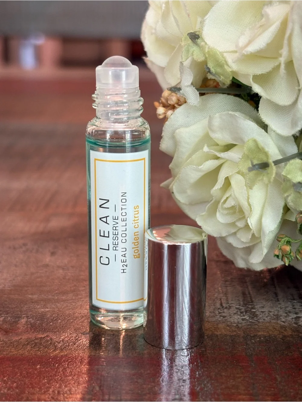 New CLEAN RESERVE Mini Fragrance ROLLERBALL in GOLDEN CITRUS H2EAU!